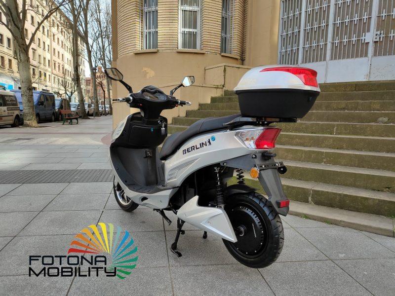 MOTO ELECTRICA BERLIN TRASERA